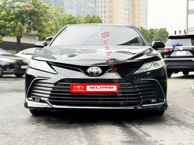 Xe Toyota Camry 2.0Q 2022