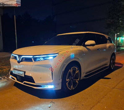 Xe VinFast VF9 Plus 6S 2023
