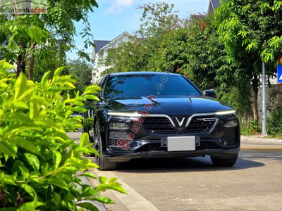 Xe VinFast Lux A 2.0 Base 2.0 AT 2020