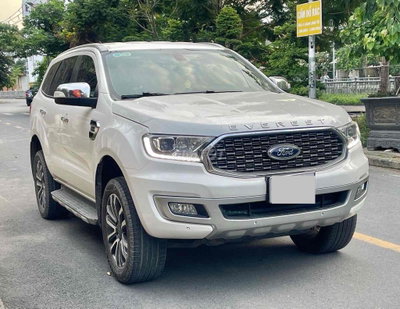 Ford Everest 2022 Titanium Trắng 23.000km