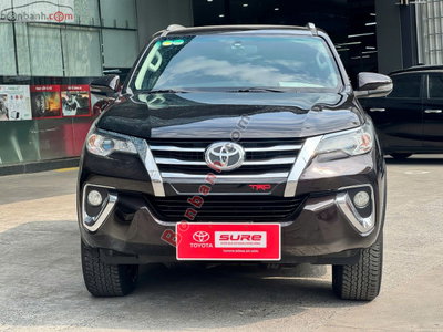 Xe Toyota Fortuner 2.4G 4x2 AT 2019