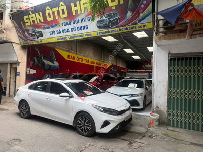 Xe Kia K3 Premium 1.6 AT 2024