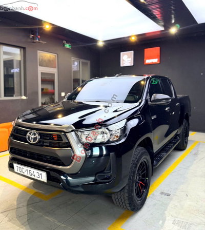 Xe Toyota Hilux 2.4L 4x2 AT 2020