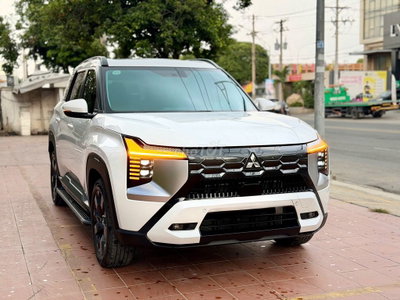 Mitsubishi Destinator Premium 2026 1.920km Trắng