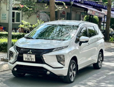 Mitsubishi Xpander Trắng Số sàn