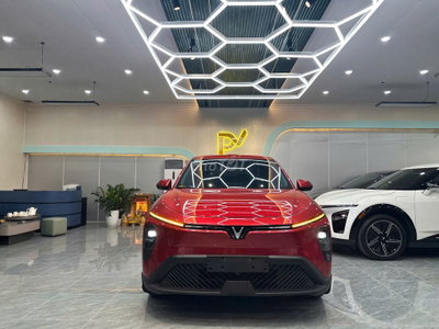 Xe điện VinFast Limo Green 2025 Đỏ