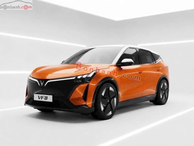 Xe VinFast VF8 Eco 2026