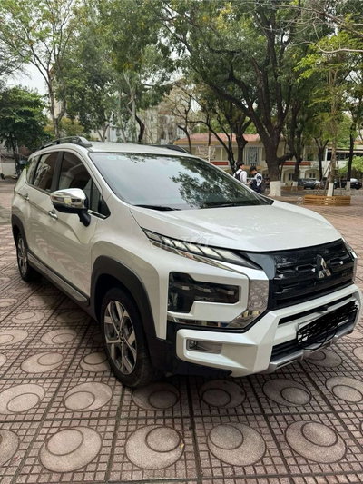 xpander xross bao nợ xấu. góp tay đôi