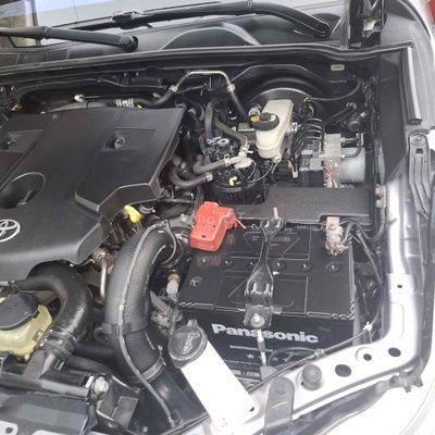 Toyota Fortuner 2020 Bạc 7 chỗ