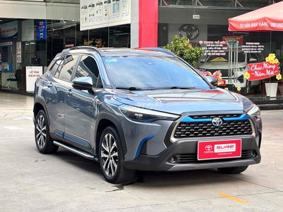 Toyota Cross 2022 Hybrid giá còn giảm