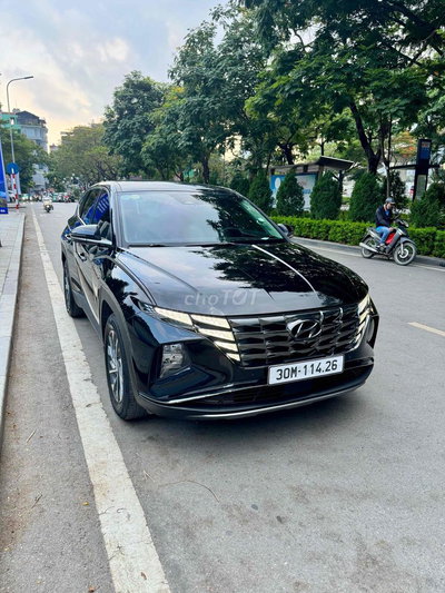 Hyundai Tucson 2022 Dầu 4800 km Đen