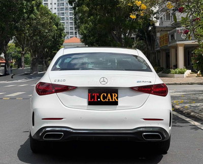 Mercedes-Benz C300 AMG 2022 Trắng