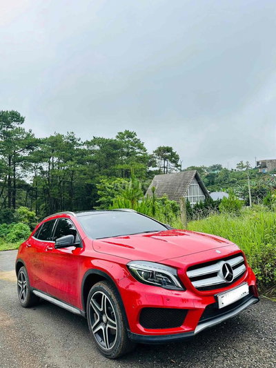 Bán Mercedes GLA 250 Đỏ odo 70K 4Matic xe CHẤT