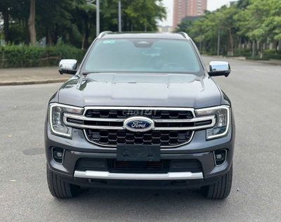 Ford Everest Titanium 2024 18000 km