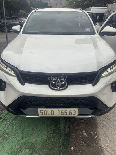Toyota Fortuner Legender 2020 Trắng