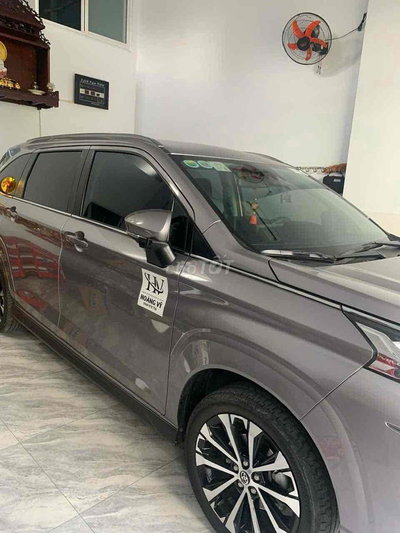 Toyota Veloz Xám