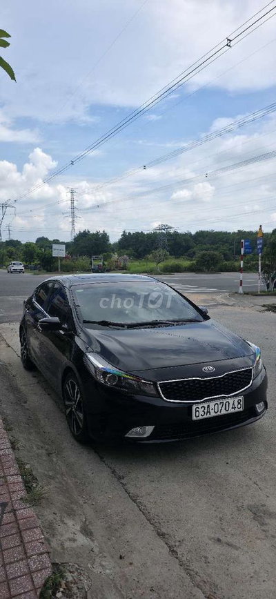 Kia Cerato 2017 C-segment Đen