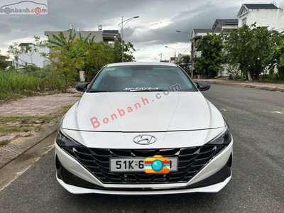 Xe Hyundai Elantra 1.6 AT Đặc biệt 2022