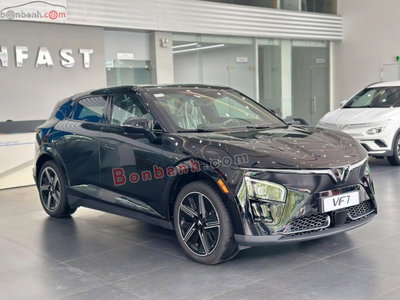 Xe VinFast VF7 Plus AWD 2026