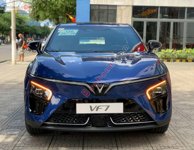 Xe VinFast VF7 Plus 2026