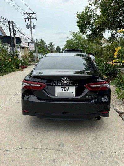 Toyota Camry 2022 2.0Q Đen 38000 km