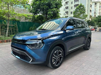 Kia Caren 2022 Luxury