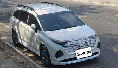 Hyundai CUSTIN 1.5T Trắng 86000km