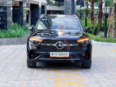 Xe Mercedes Benz GLC 300 4Matic 2023