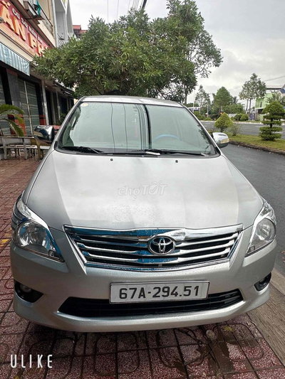 Toyota Innova 2012 Bạc