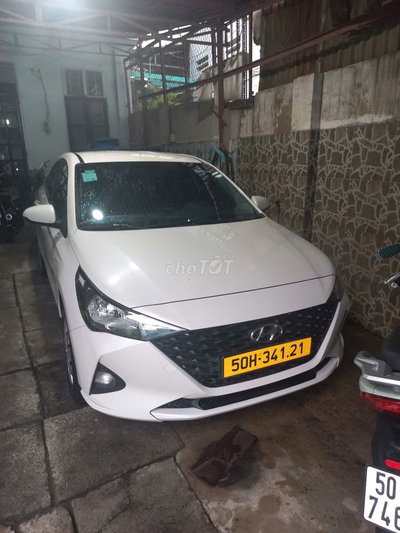 Hyundai Accent Trắng Số sàn