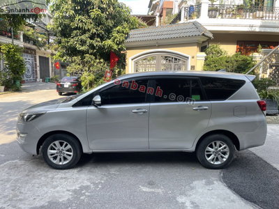 Xe Toyota Innova 2.0E 2018