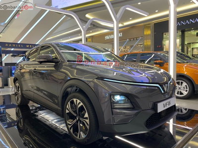 Xe VinFast VF6 Plus 2026