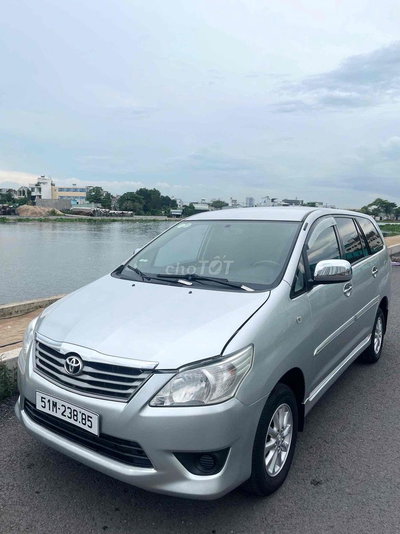 Toyota Innova 2013 Bạc Số sàn