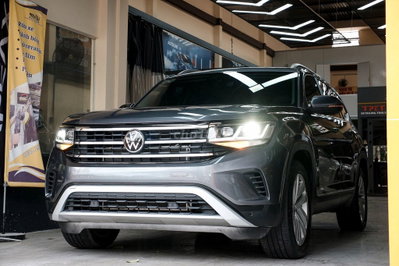Volkswagen Teramont 2021 Xám/đen