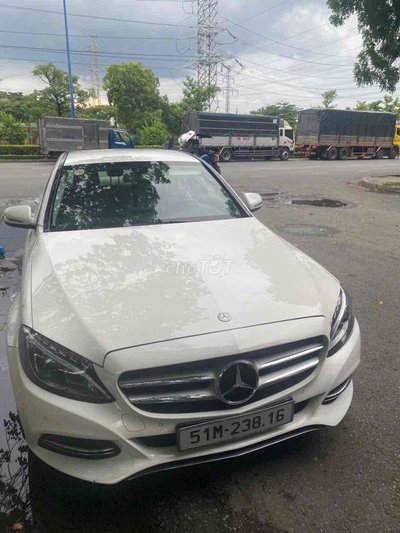 Mercedes Benz C Class 2015 C200 - 139000 km