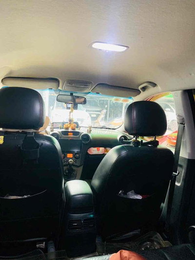 Kia Carens Vàng 110.000km