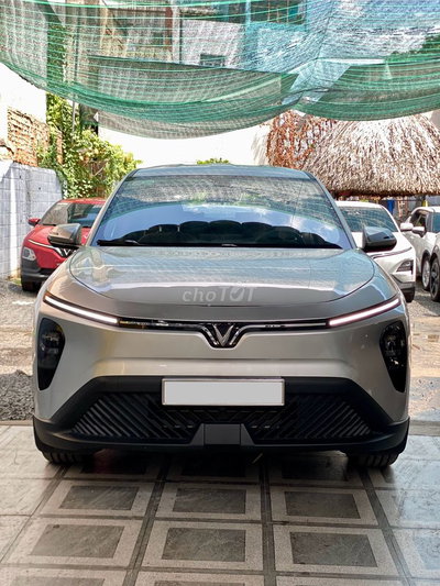 VinFast Limo Green 2025 Bạc SẠC KHÔNG GIỚI HẠN