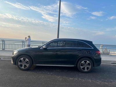 Mercedes GLC 200 2018 Đen 58k dặm