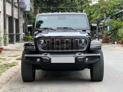 Jeep Wrangler Sahara 2023 Đen 3500km