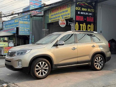 Kia Sorento Vàng cát