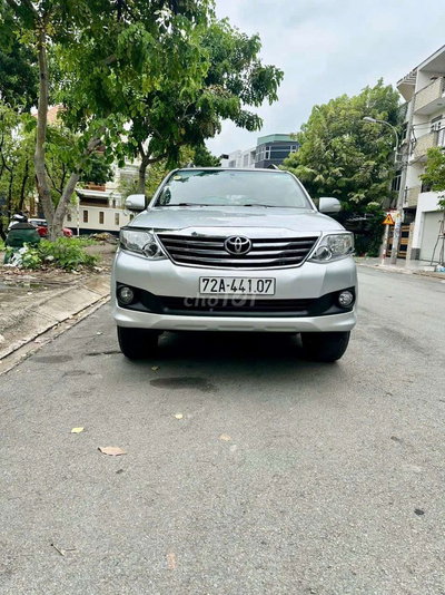 Toyota Fortuner 2012 Bạc 190.000 km