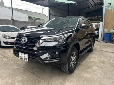 Toyota Fortuner 2022 4x2 AT 2.4L 80.000 km Đen