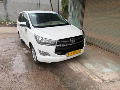 Toyota Innova 4 chỗ Trắng Số sàn