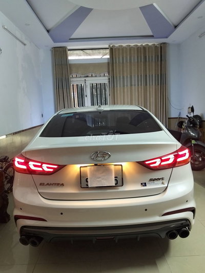 Hyundai Elantra Sport 2018 1.6 Turbo