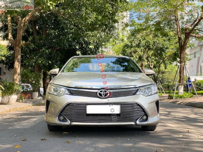 Xe Toyota Camry 2.0E 2015