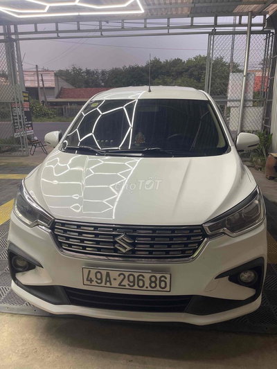 Suzuki Ertiga 7 chỗ Trắng