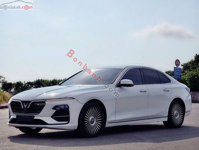 Xe VinFast Lux A 2.0 Plus 2.0 AT 2021