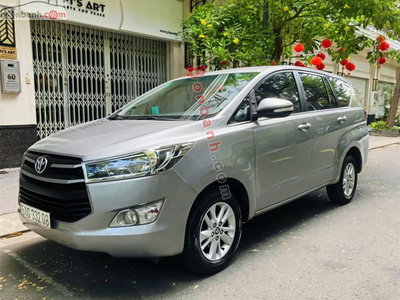 Xe Toyota Innova 2.0E 2017