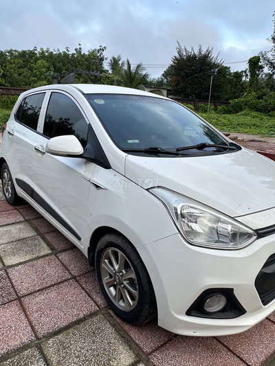 Hyundai i10 2016 Trắng Tự động