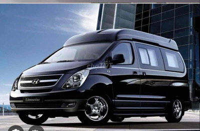 Hyundai Limousine màu Đen